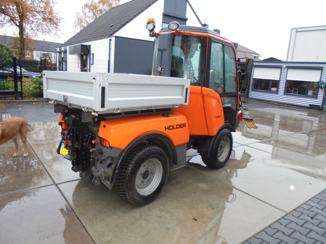 Holder C250 met onkruidborstel