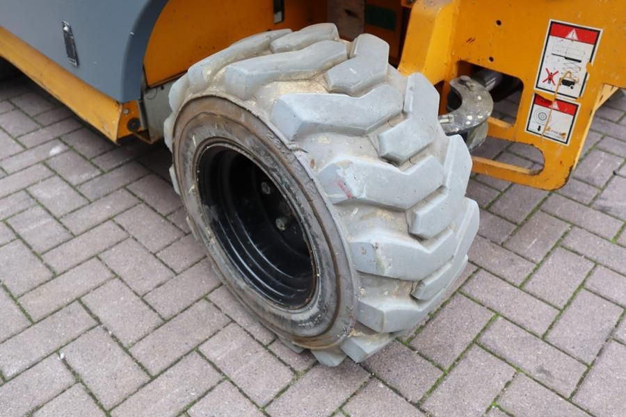 Haulotte Compact 12 RTE As-Is, Electric, 4x4 Drive, 12m Wor