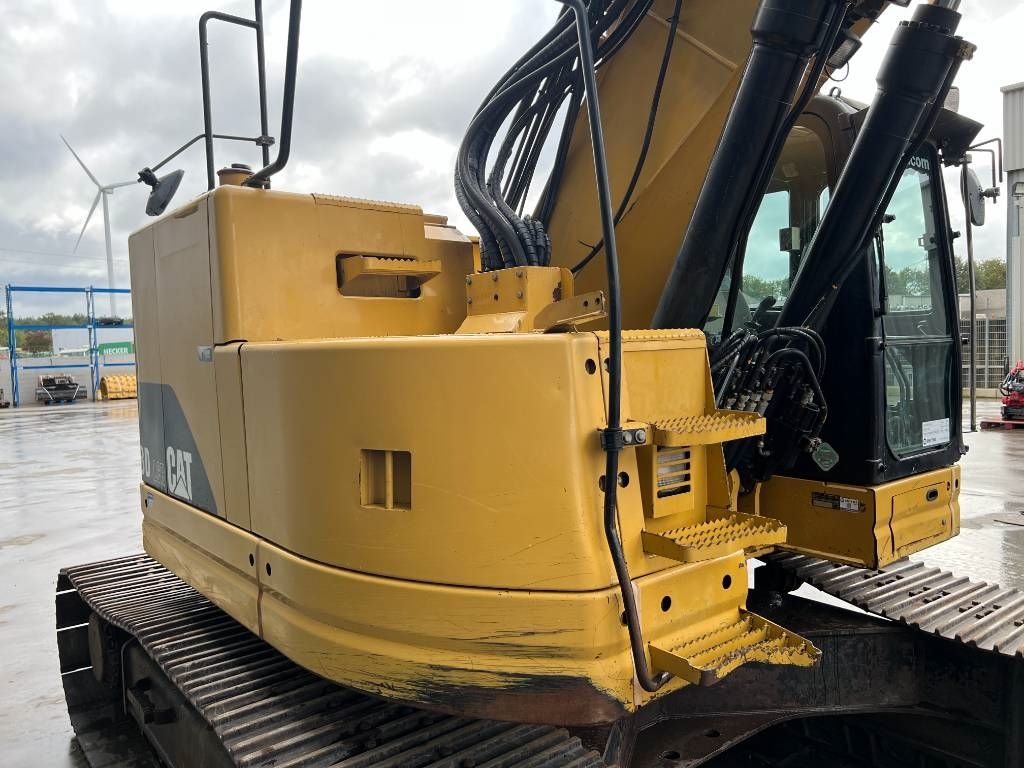 CAT 328D LCR