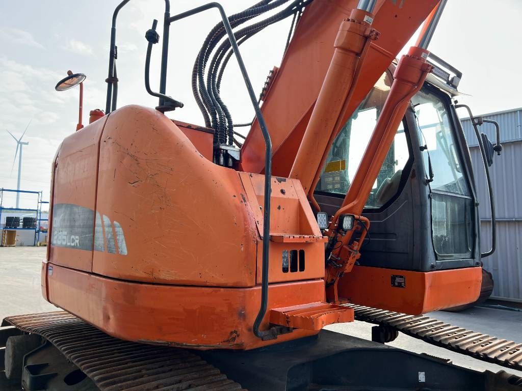 Doosan DX235LCR