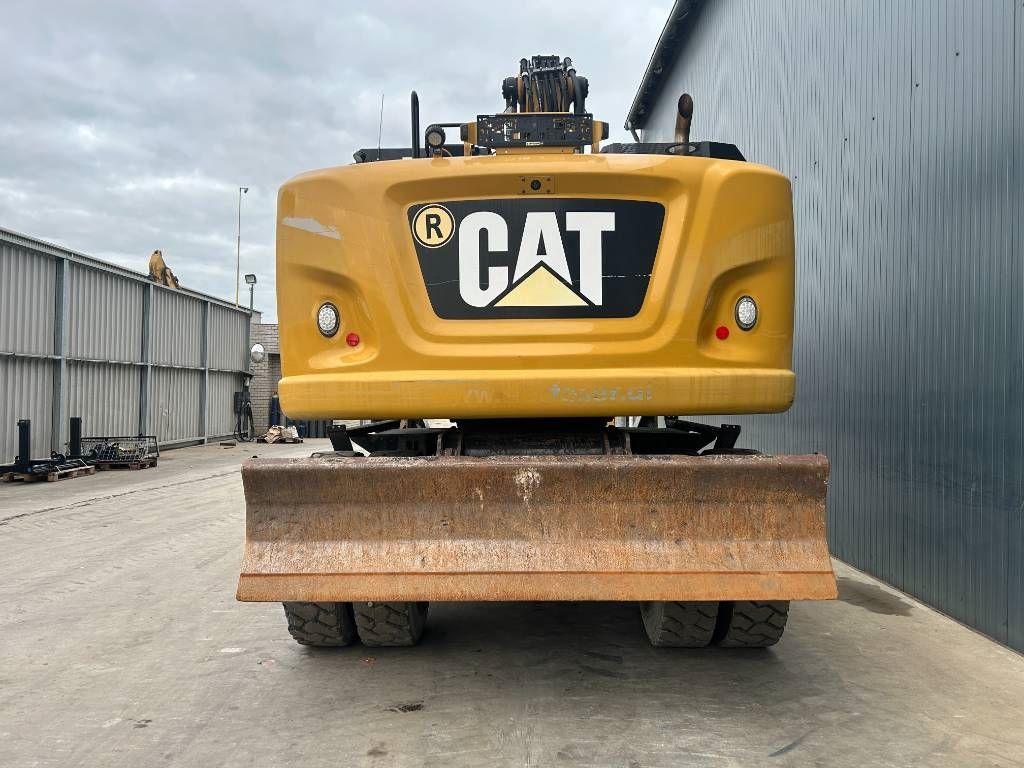 CAT M318F