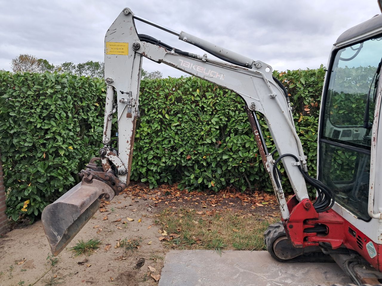 Minigraver Takeuchi TB016 / Graafmachine / Minikraan