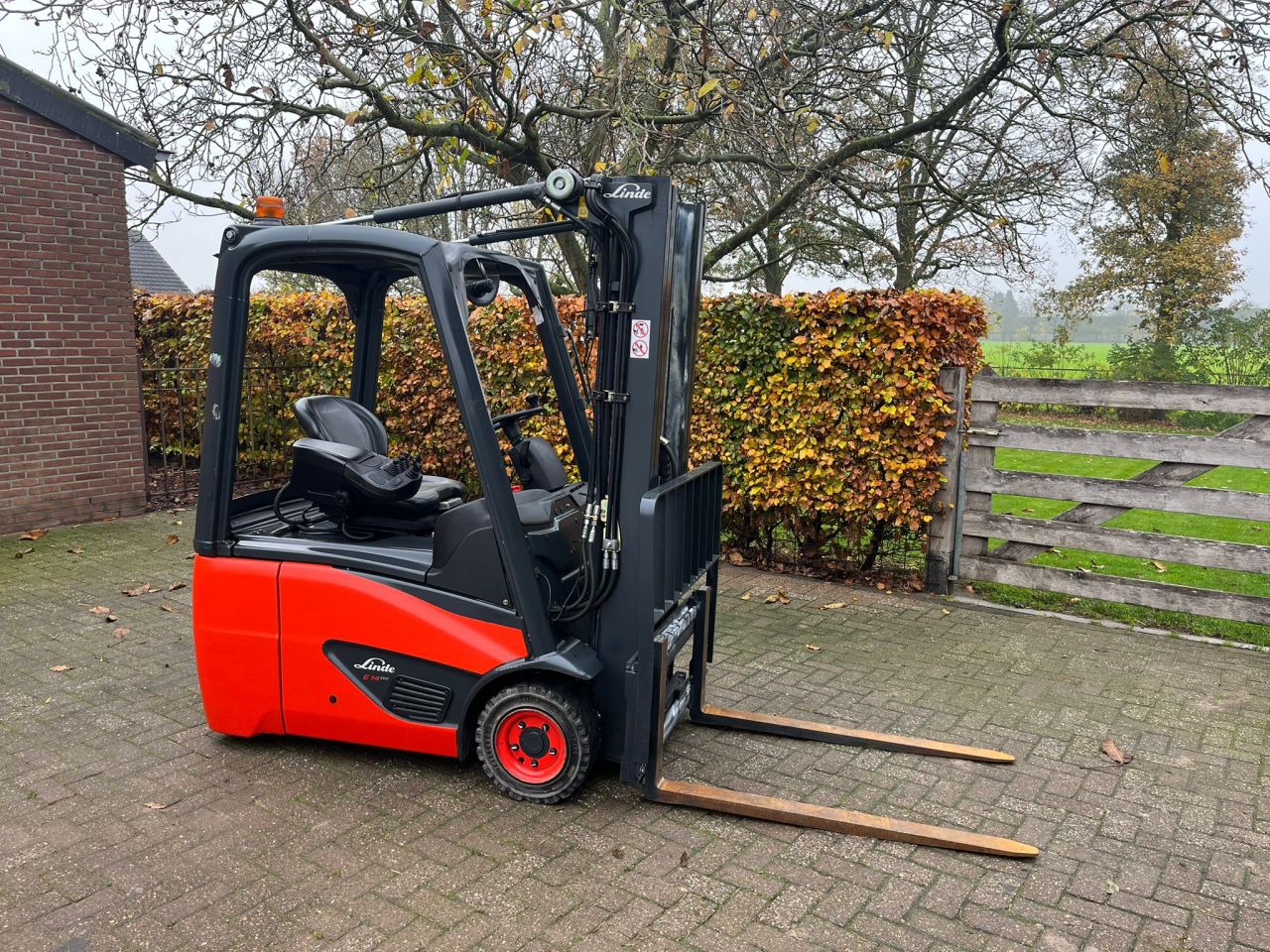 Linde E14-02 | Elektrische heftruck | 2016 | 1.4T | 462 cm