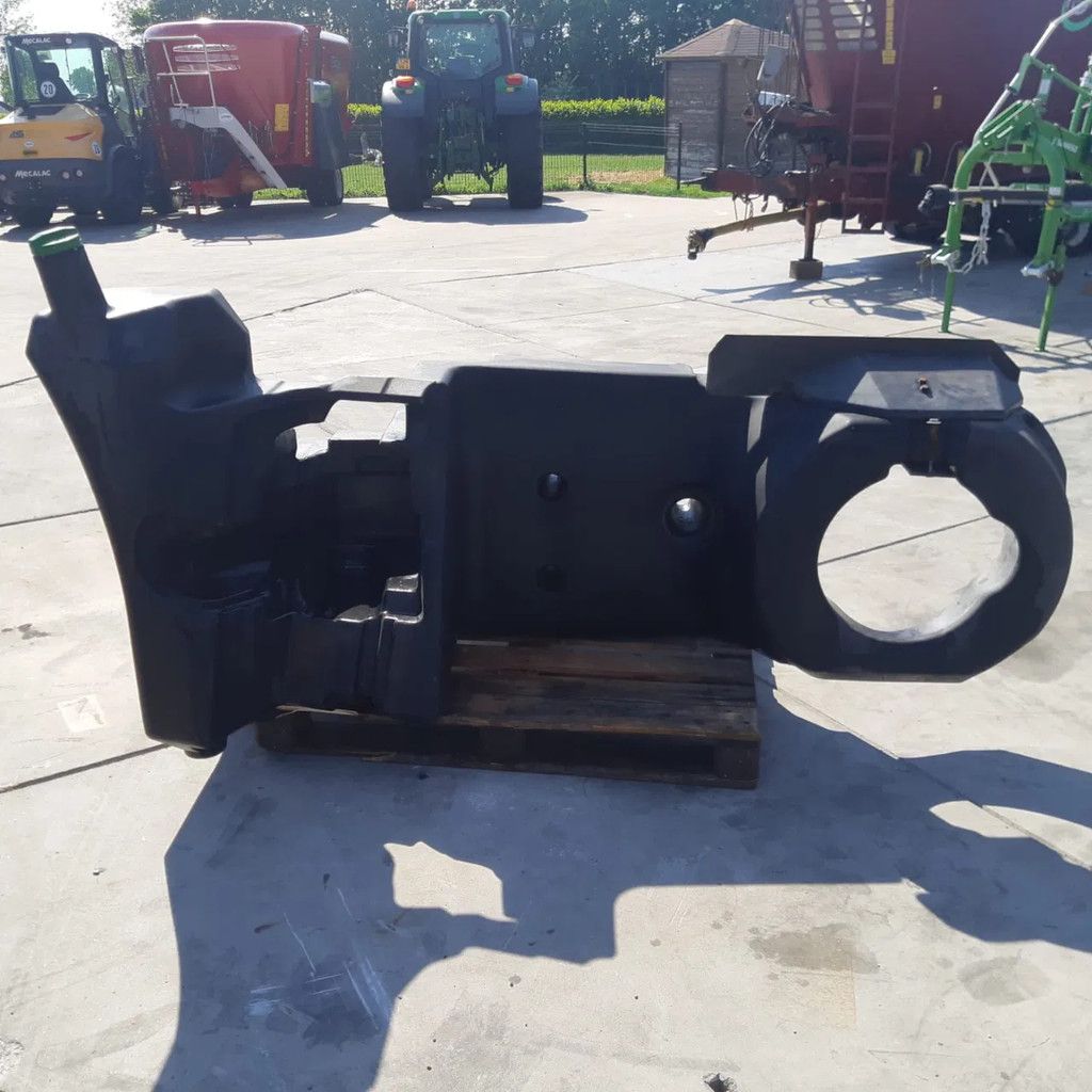 John Deere Dieseltank 6R/M mid frame