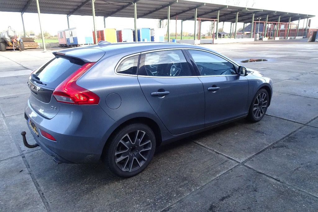 Volvo V40 .