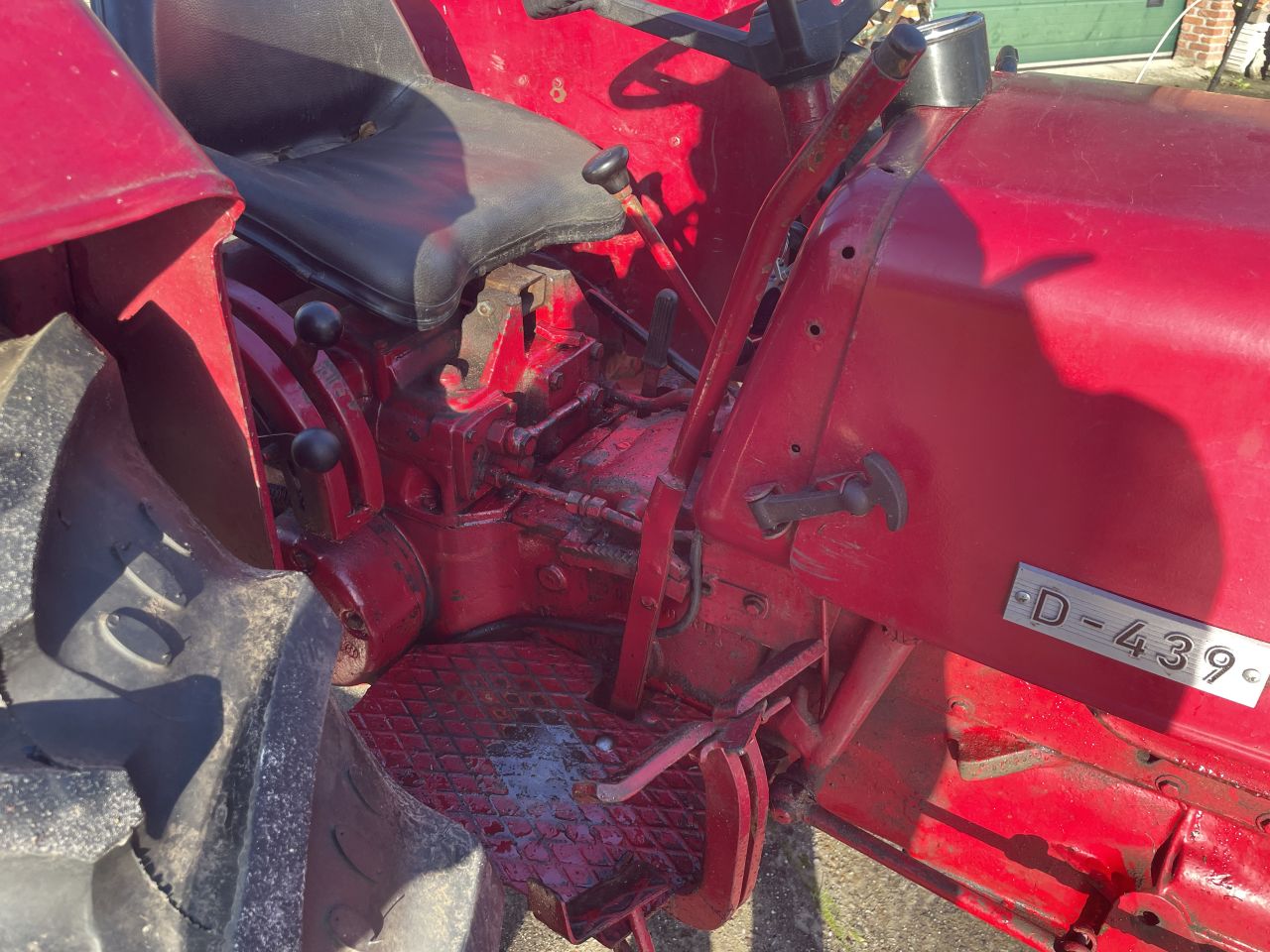 McCormick D439 met kenteken