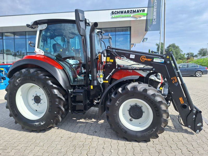 Steyr 4110 Expert CVT Symbolfotos