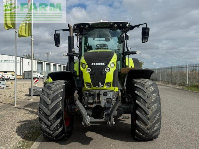 Claas AXION 830