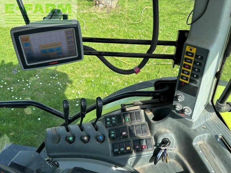 Claas ARION 650