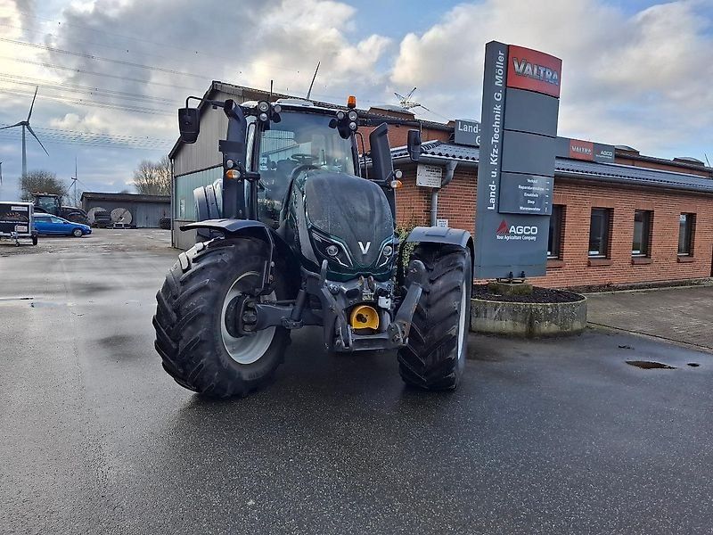 Valtra T234D