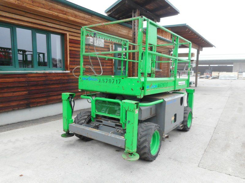 Skyjack SJ 6826RT Diesel Allrad Scherenbühne 10 Meter