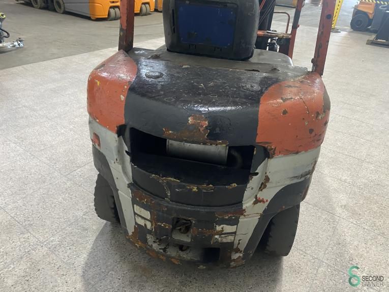 Forklifts Diesel Mitsubishi FD25 2003