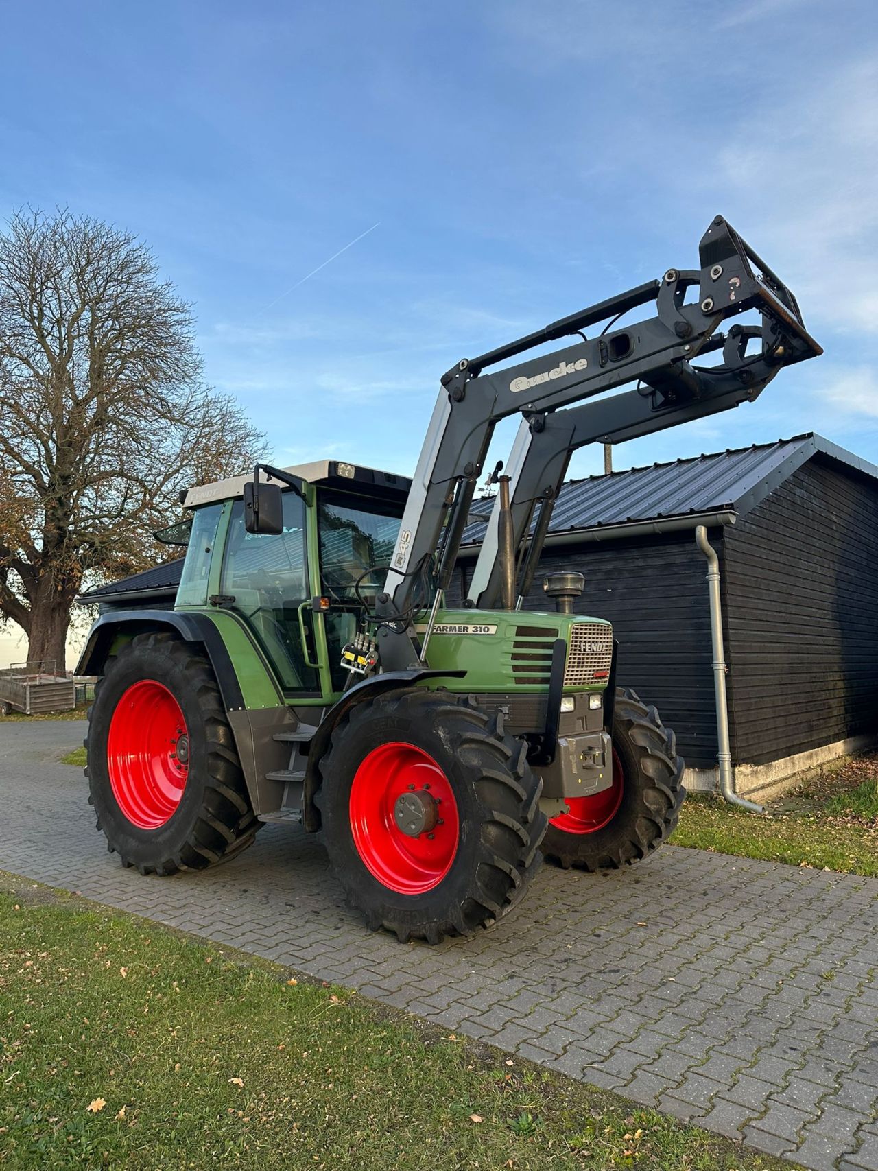 Fendt Farmer 310 met voorlader