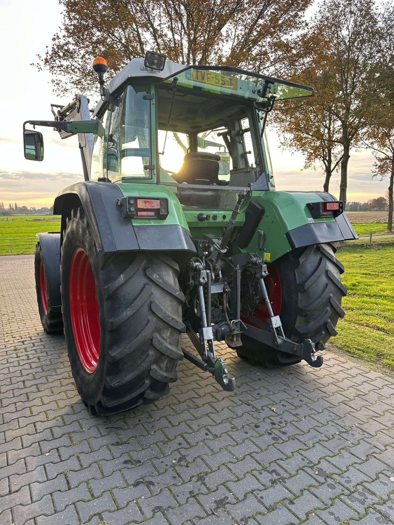 Fendt Farmer 310 met voorlader