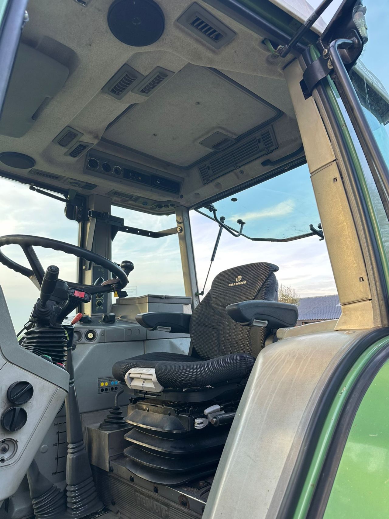 Fendt Farmer 310 met voorlader