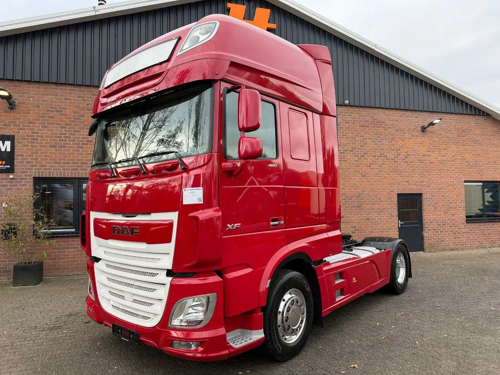 DAF XF 480 4X2 SSC Super Space 2X Tank Retarder Standairco 3X Available!