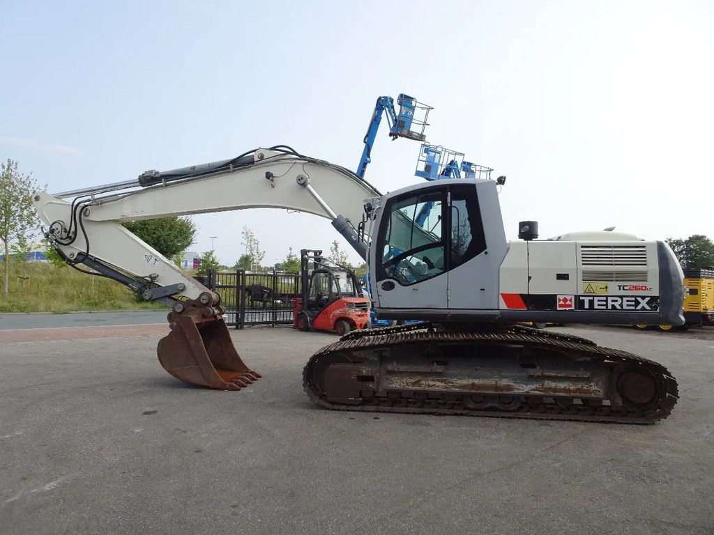 Terex TC260LC
