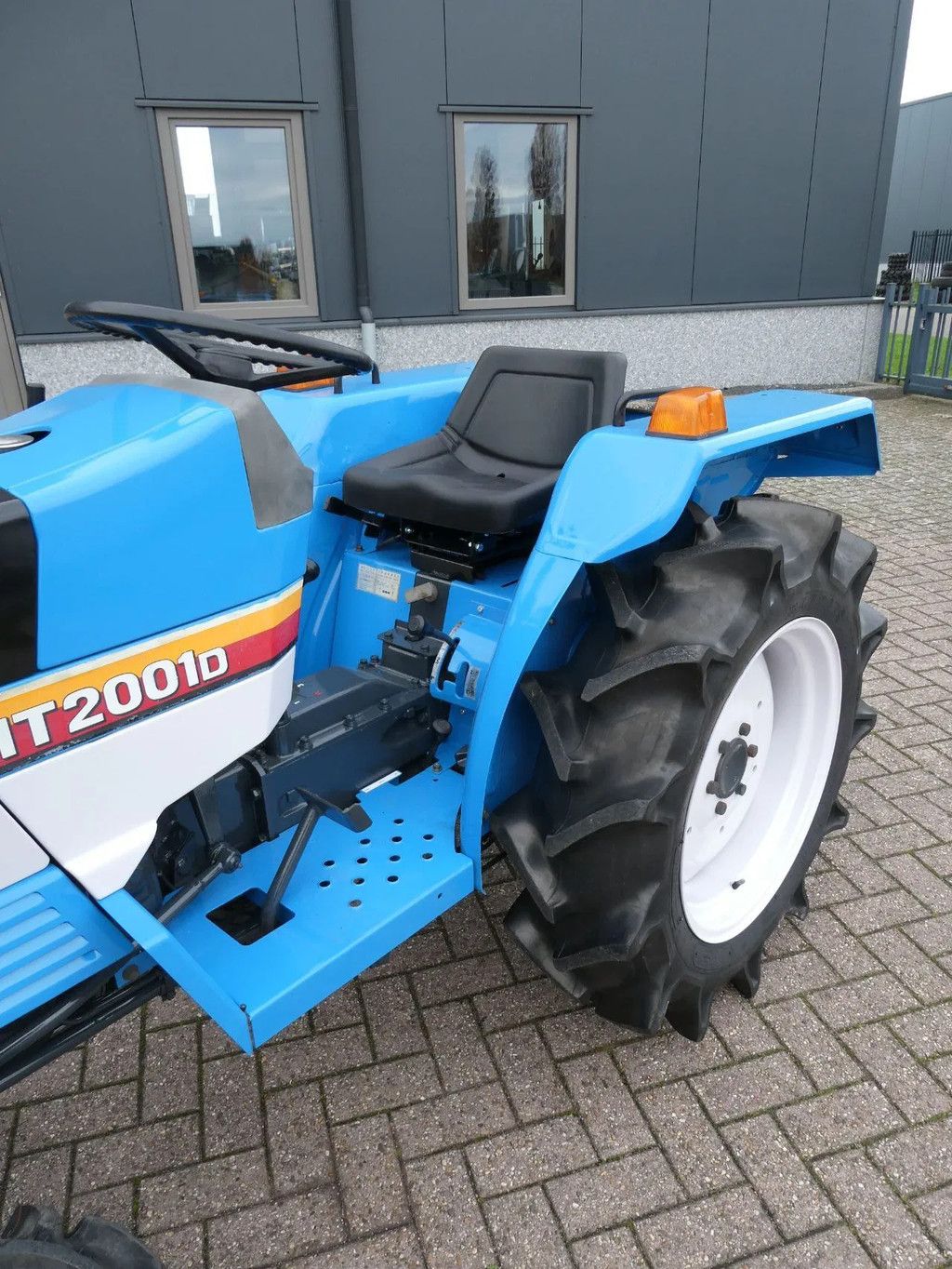 Mitsubishi MT2001 4wd / 0901 Draaiuren / 4 Cilinder