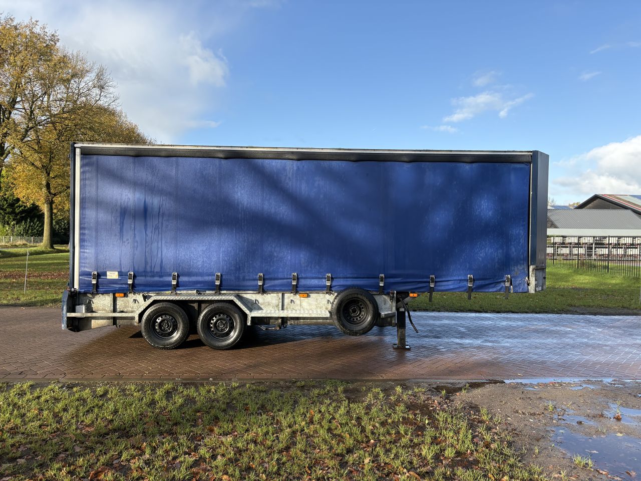 Be oplegger veldhuizen 5.6 ton kuip met schuifzeilen