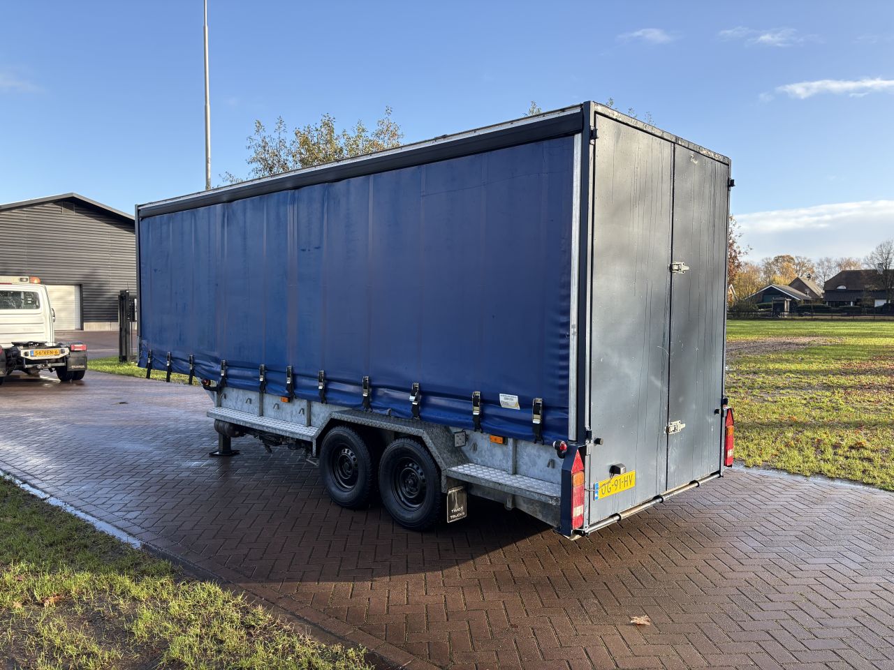 Be oplegger veldhuizen 5.6 ton kuip met schuifzeilen