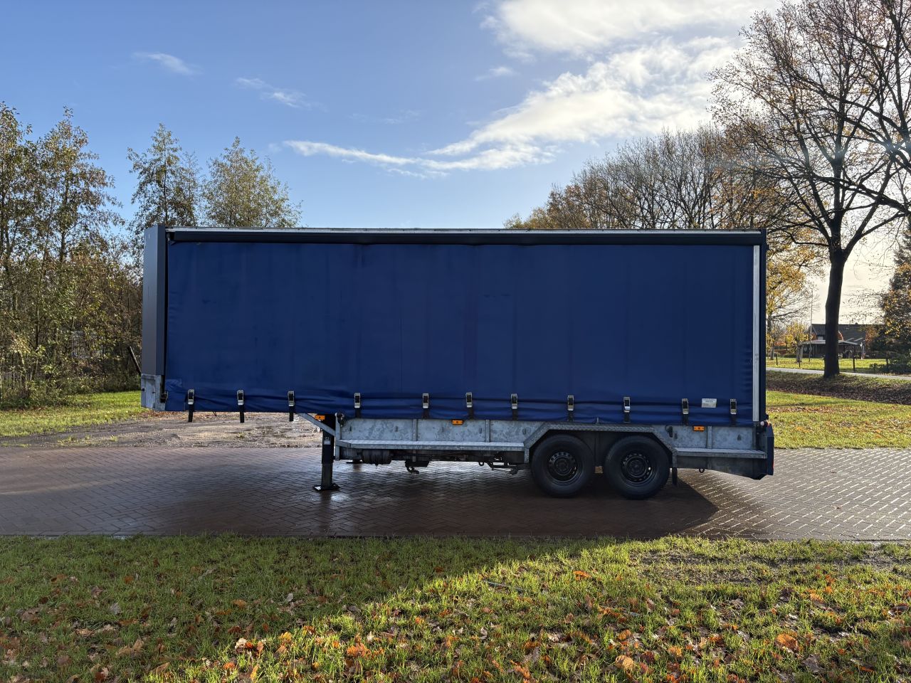 Be oplegger veldhuizen 5.6 ton kuip met schuifzeilen