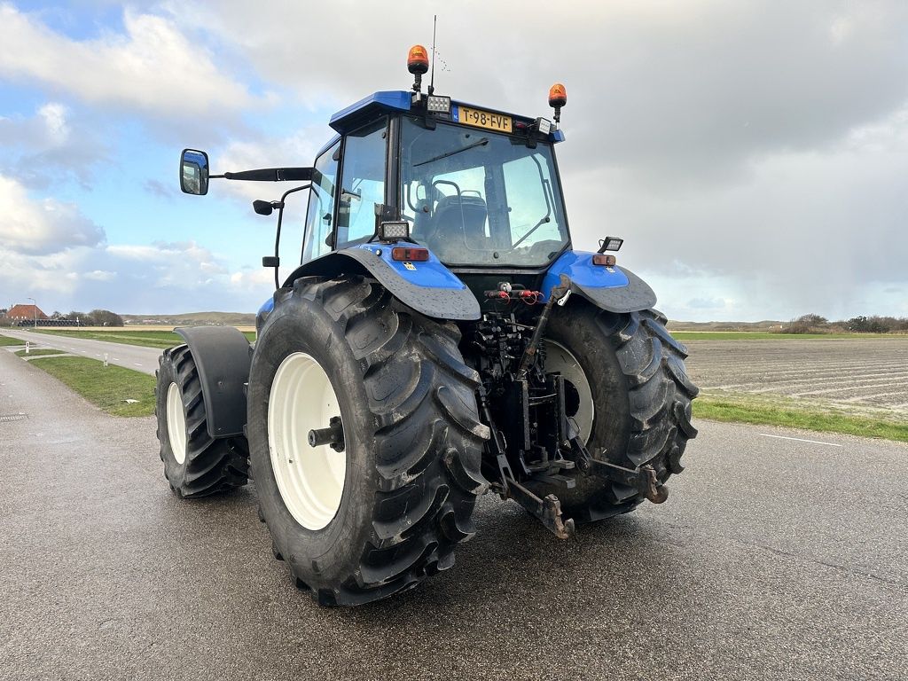 New Holland TM 165