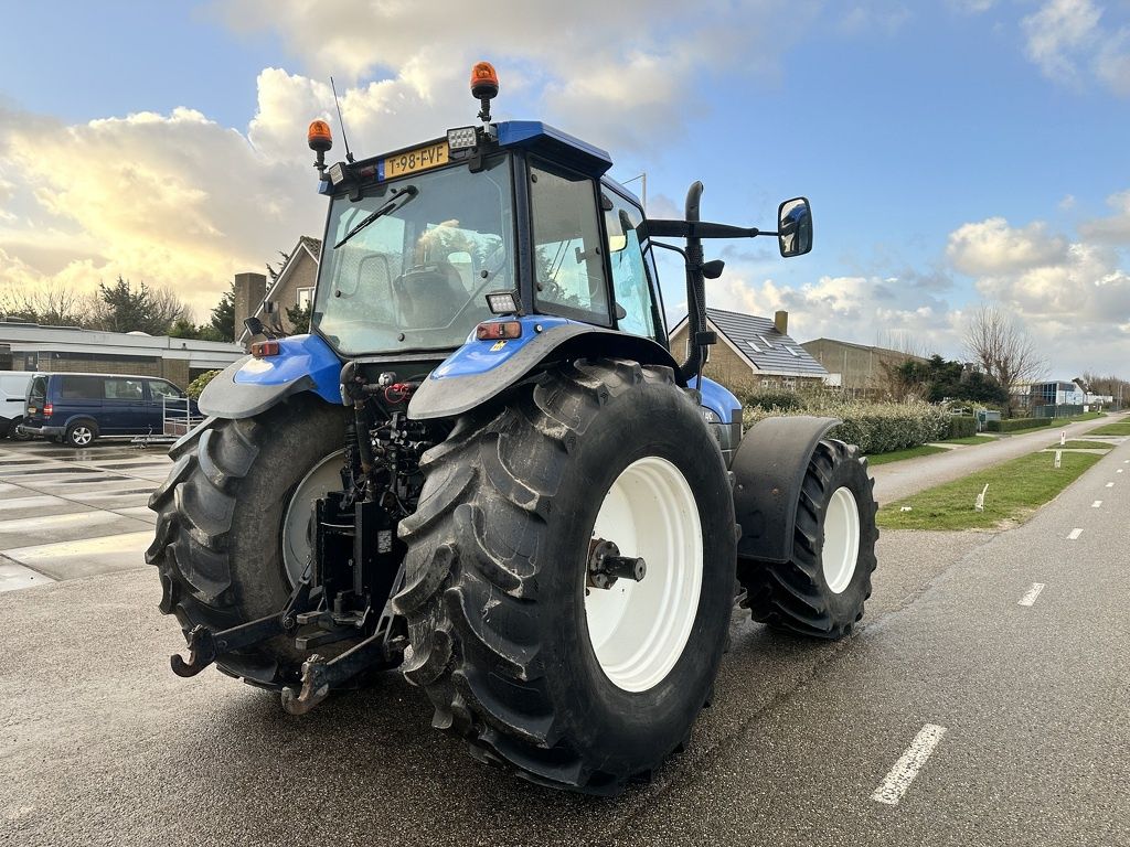 New Holland TM 165