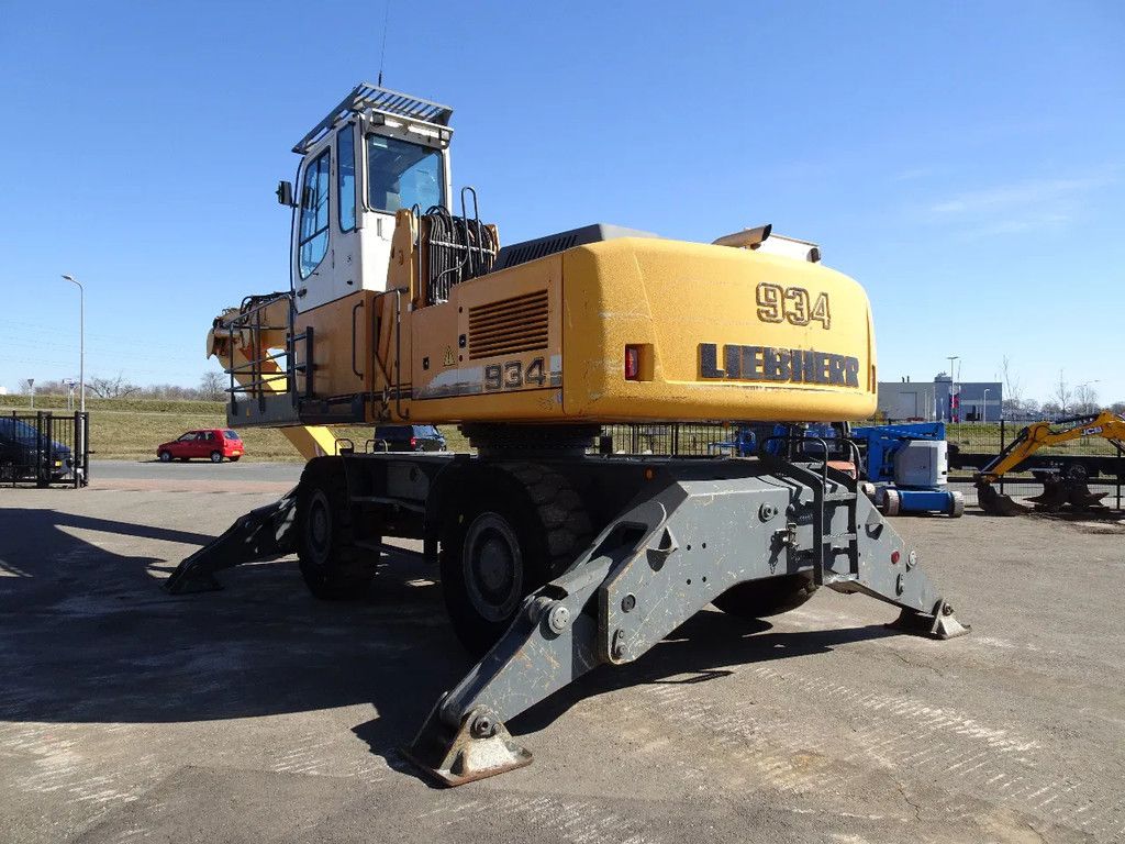 Liebherr A934CHD