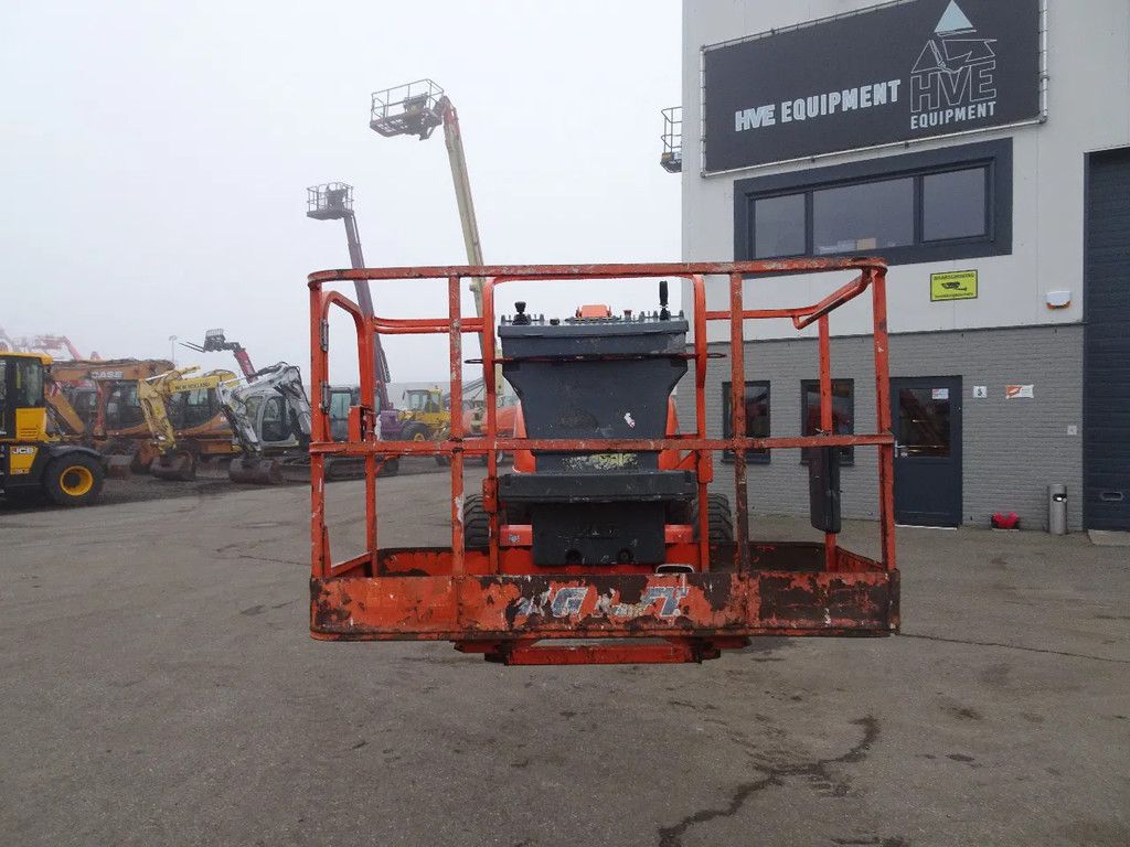 JLG 600AJ