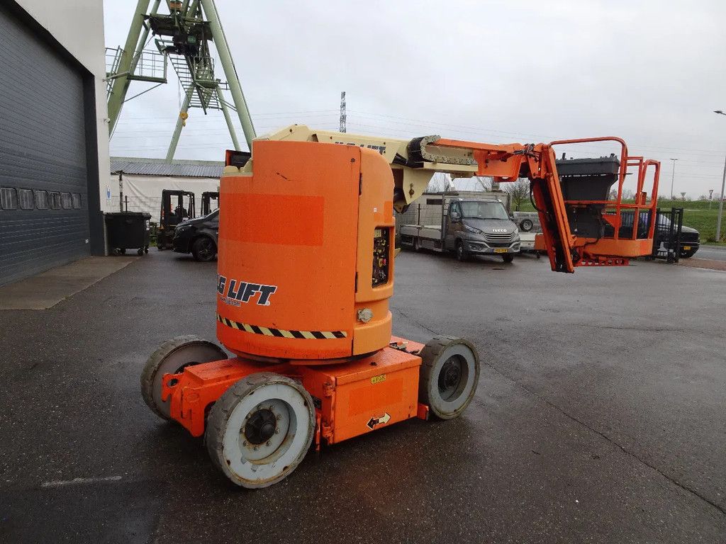 JLG E300AJP