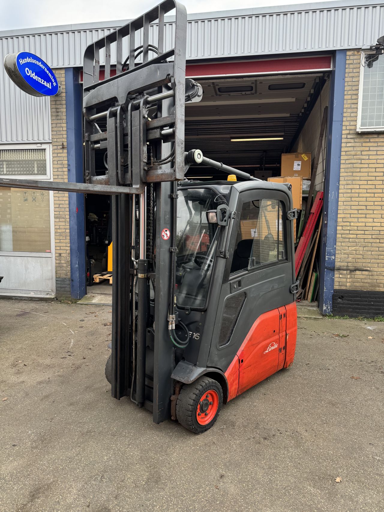 Linde E16-01 (2011) vorkenversteller freelift