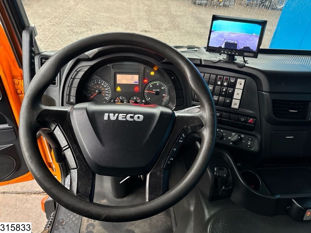 Iveco Trakker 450 8x4, EURO 6, HIAB, REMOTE