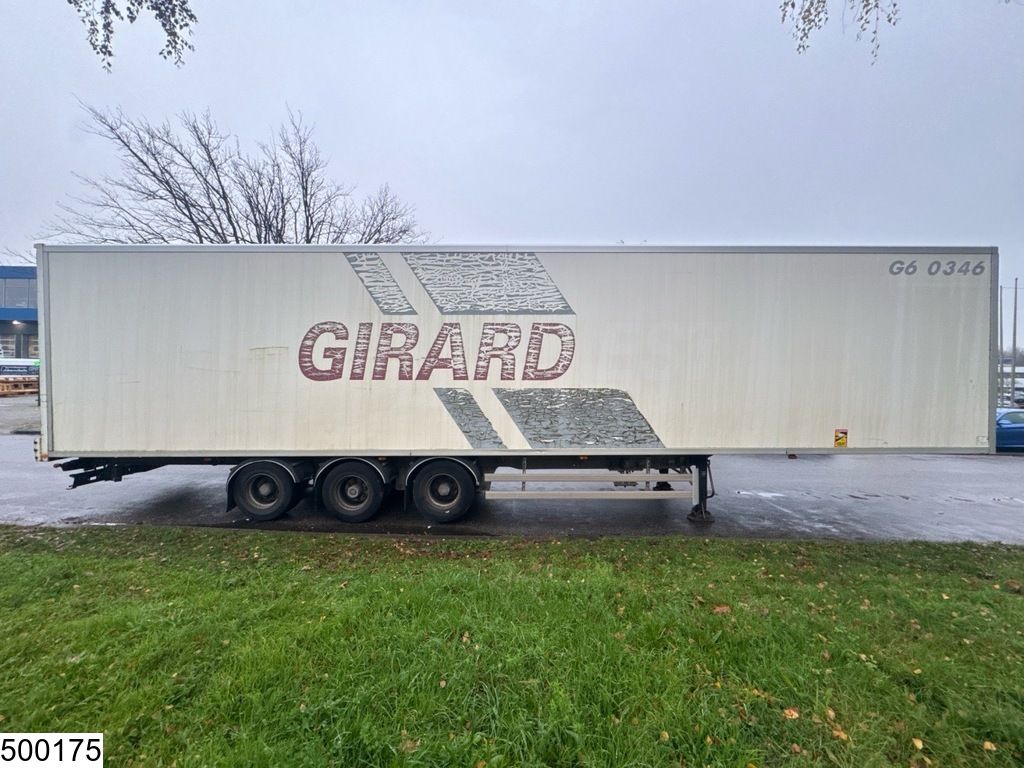 Samro gesloten bak 15 Units.