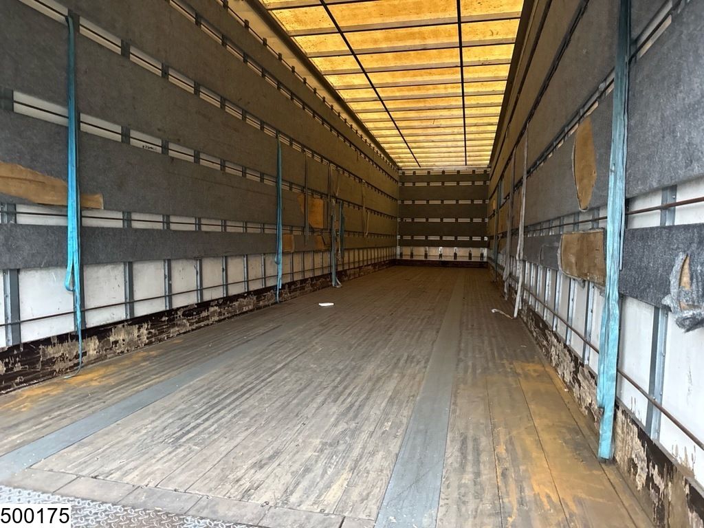 Samro gesloten bak 15 Units.