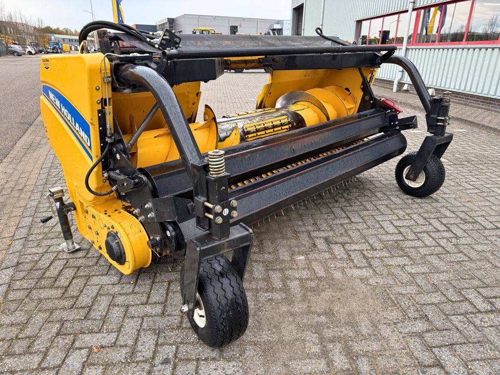 New Holland 300FPE Gras Pickup
