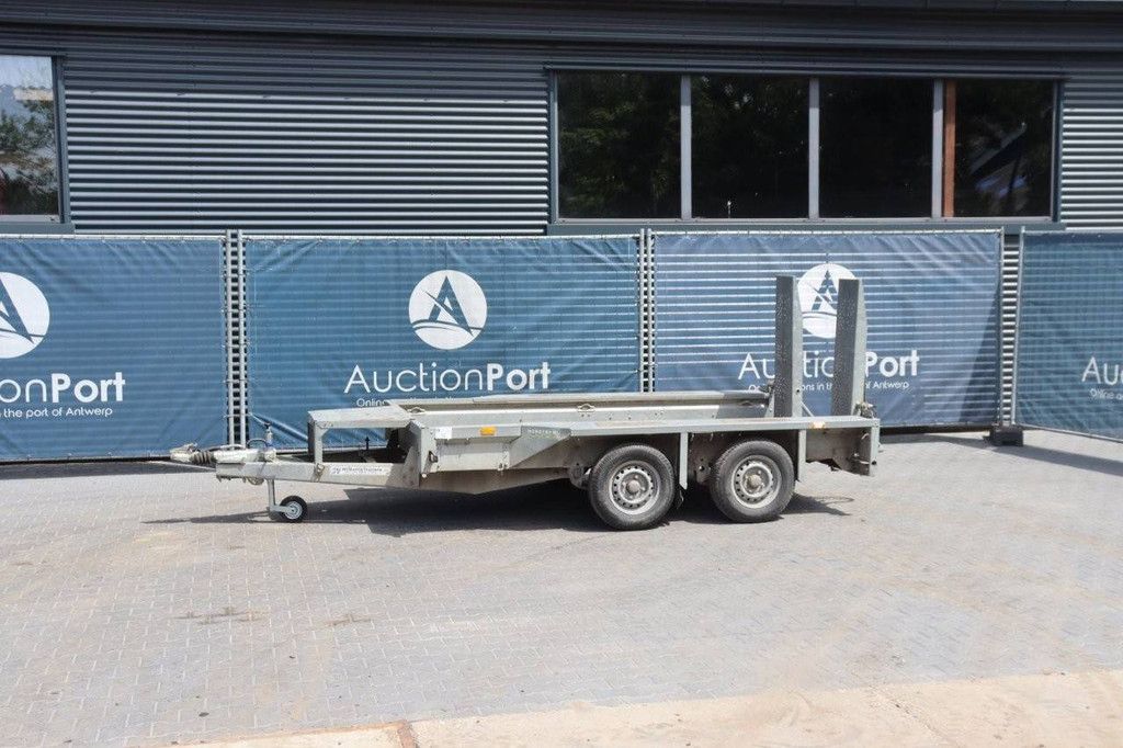 Car transporter trailer Ifor Williams GX 2017