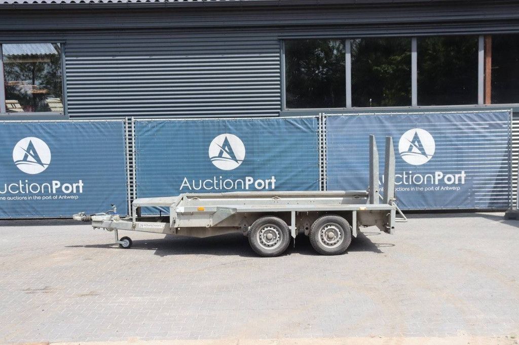 Car transporter trailer Ifor Williams GX 2017