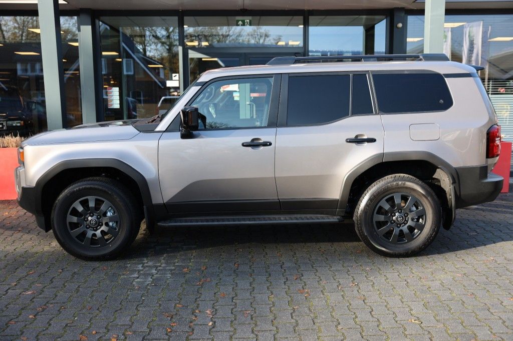 Toyota Landcruiser 250 2.8 D-4D 5DRS ELEGANCE A/T VAN B-STYL BPM VRIJ