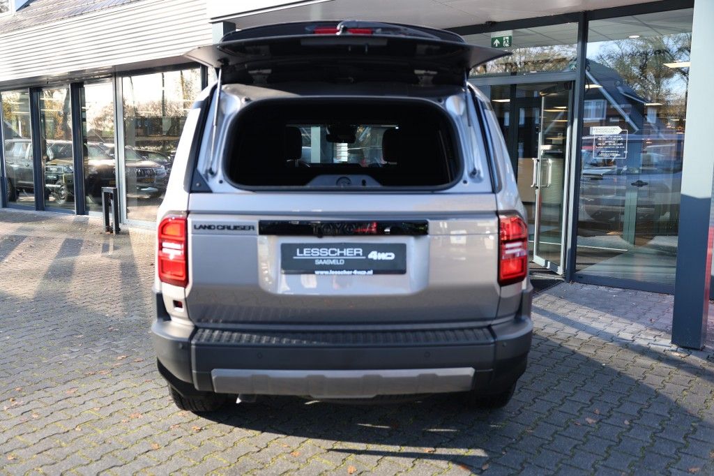 Toyota Landcruiser 250 2.8 D-4D 5DRS ELEGANCE A/T VAN B-STYL BPM VRIJ