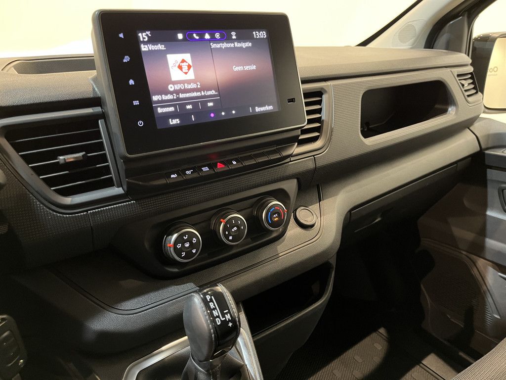 Renault Trafic 2.0 dCi 150 PK L2H1 DC Dubbel Cabine Automaat Work Edition / Euro 6 / Airco / Cruise Control / CarPlay / Trekhaak / LMV / PDC / 45.600 KM !!