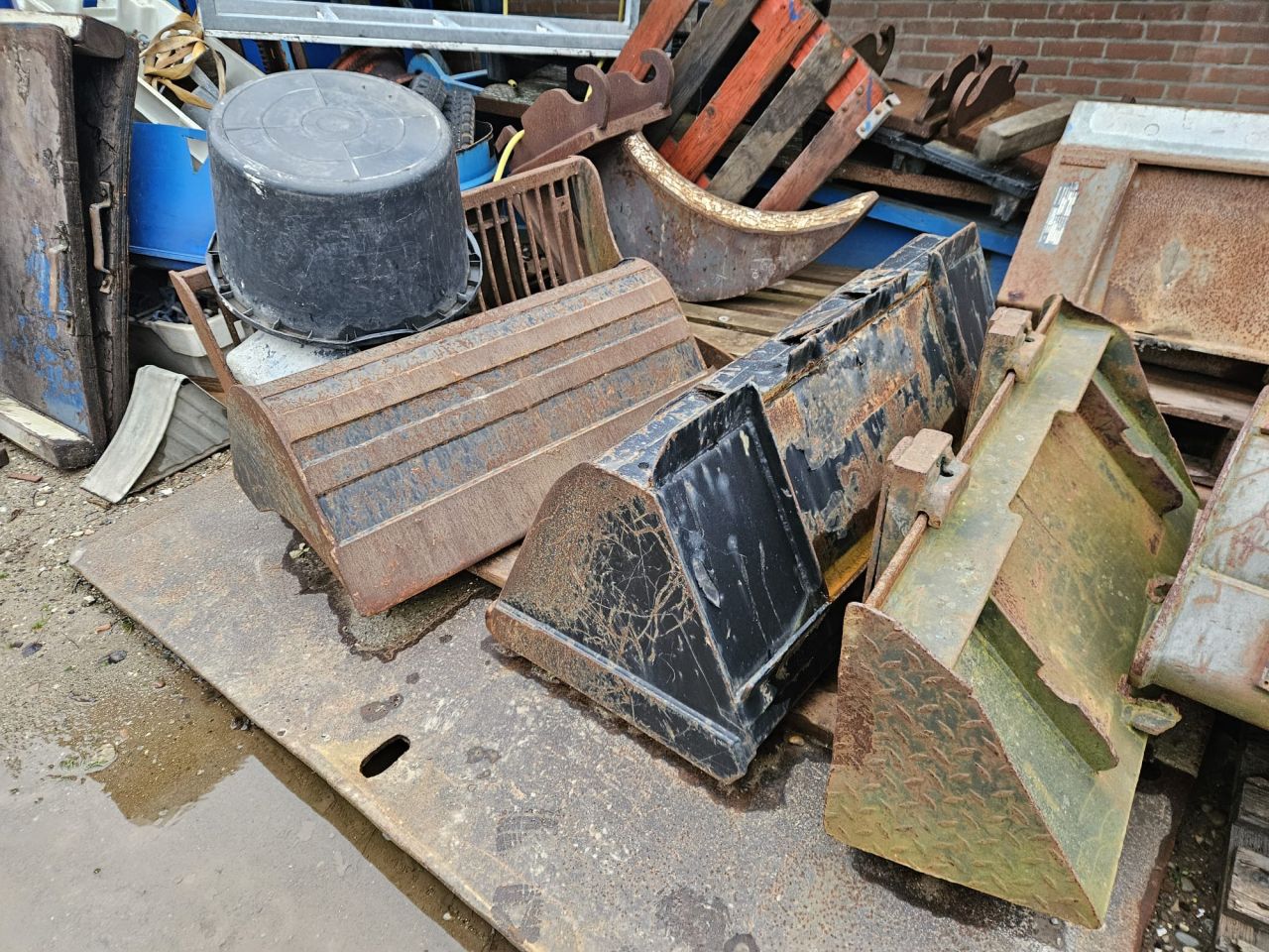 Nissan heftruck en Bobcat