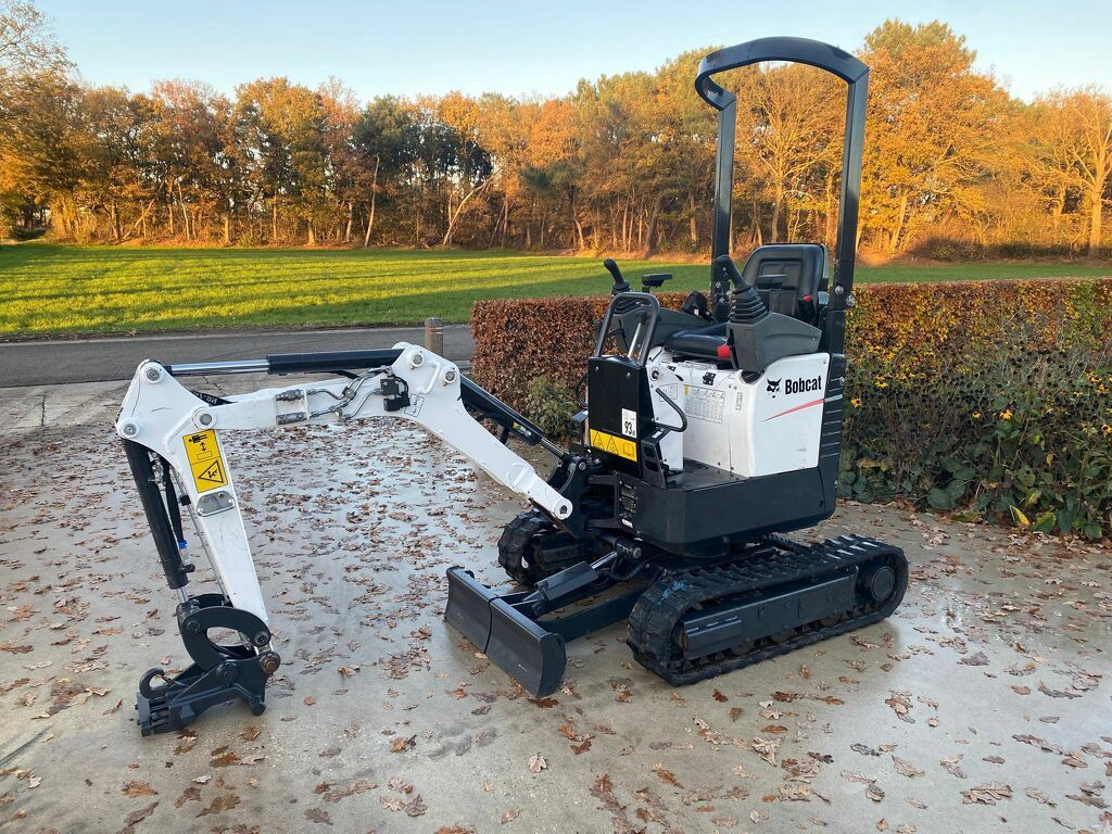 Bobcat e10z minigraver