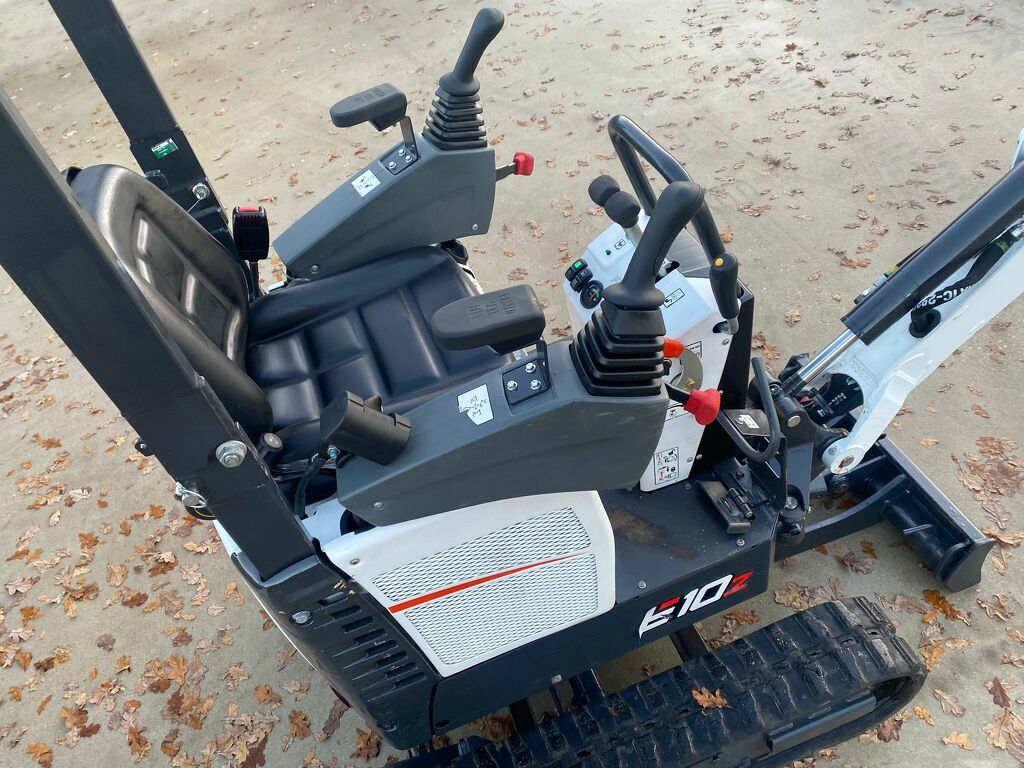 Bobcat e10z minigraver