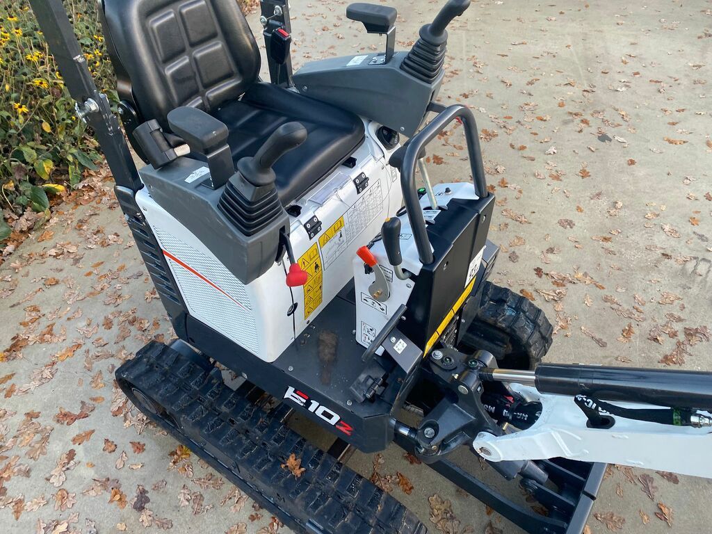 Bobcat e10z minigraver