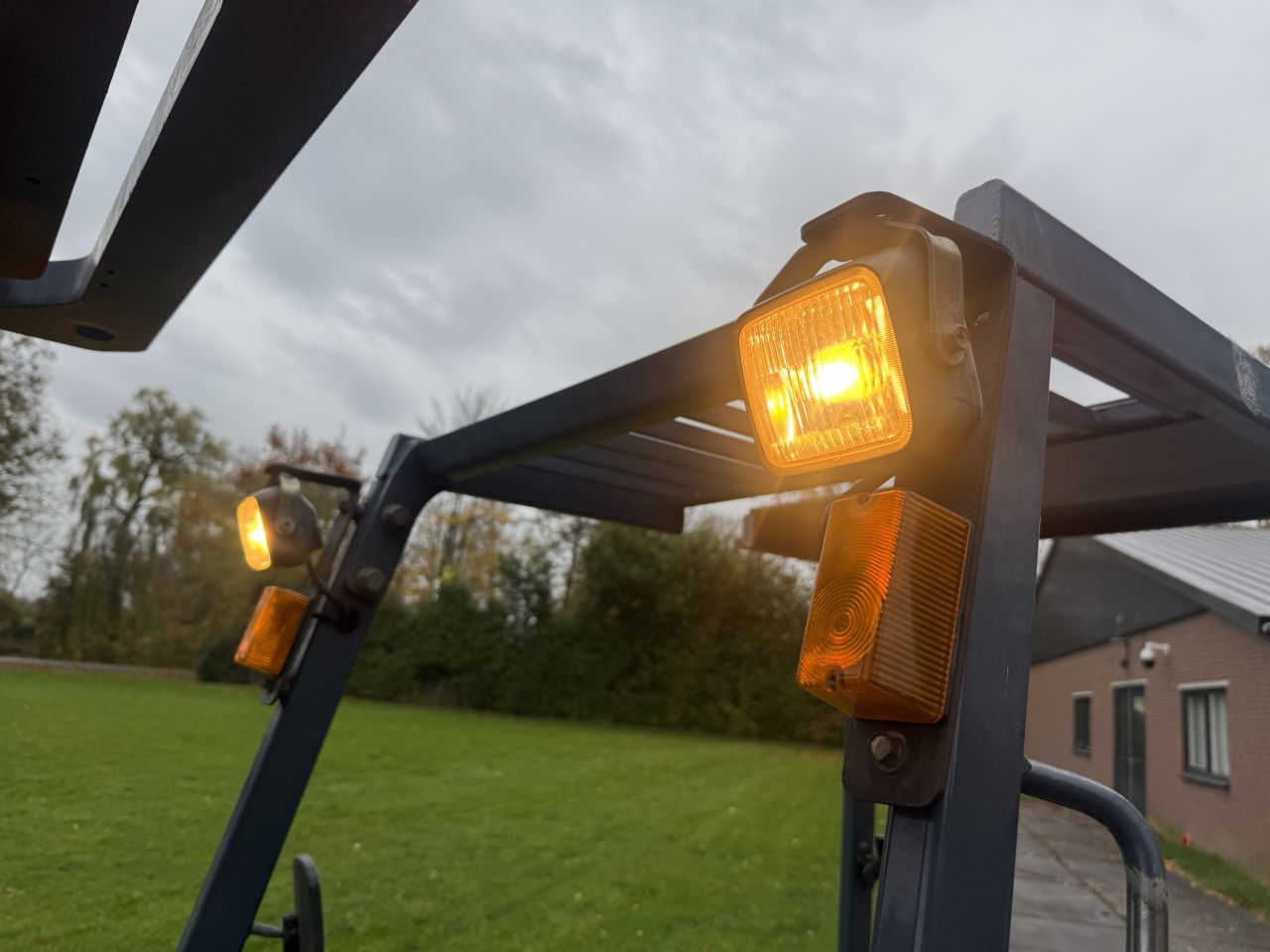 Nissan 1500KG elektrisch triplo mast + nieuwe keuring / beurt