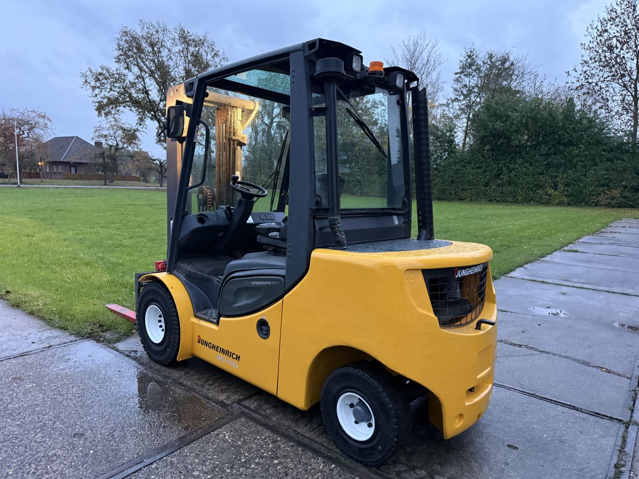 Jungheinrich 3.5 tonner diesel triplex containermast Sideshift