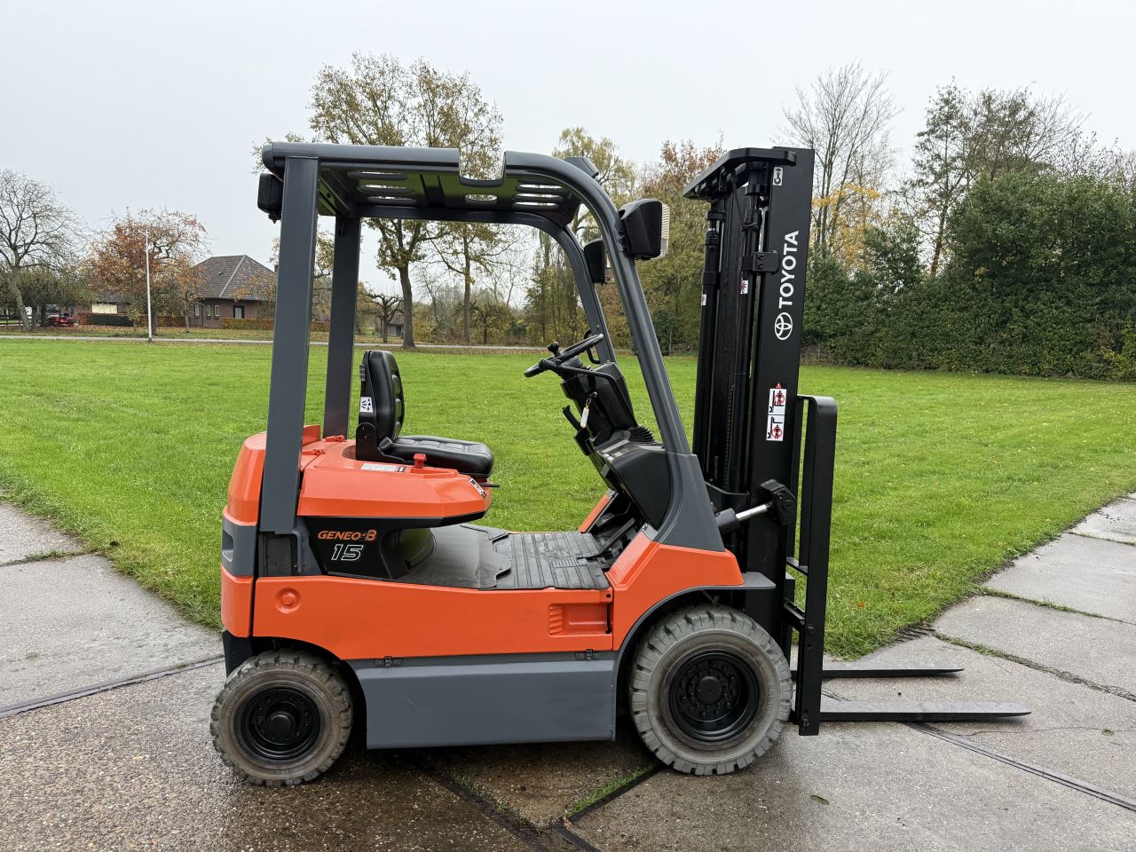 Toyota 1500KG elektrische Heftrudk nieuwe non marking banden