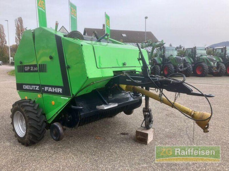 Deutz-Fahr Rundballen Festkammerpre