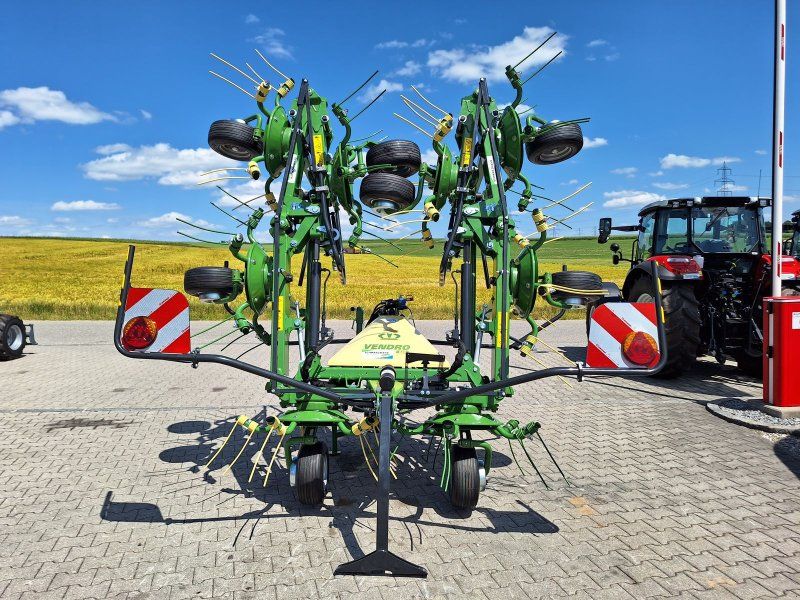 Krone Vendro 820