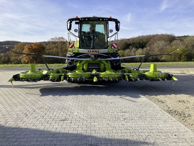 Claas ORBIS 750
